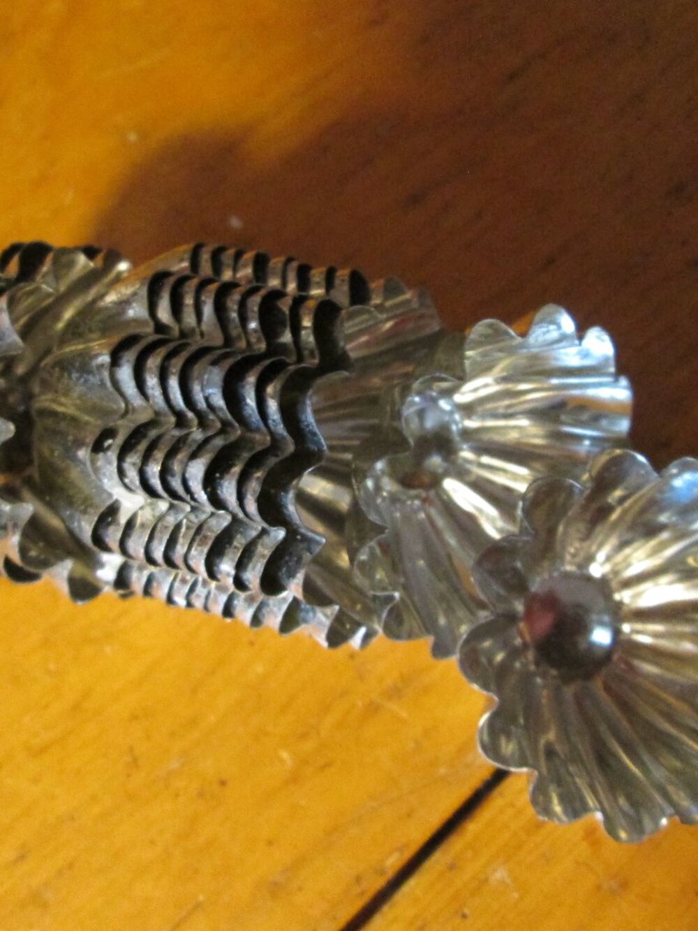 Vtg 14 swedish metal fluted tartlets candy mold marked sweden